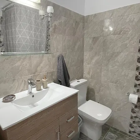 Rhodes Central: King Bed Studio Appartement *
